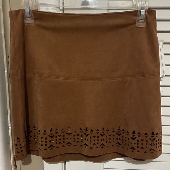 Jolt suede-like skirt - Picture 1 of 3